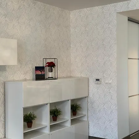 Gorgeous In Center Appartement