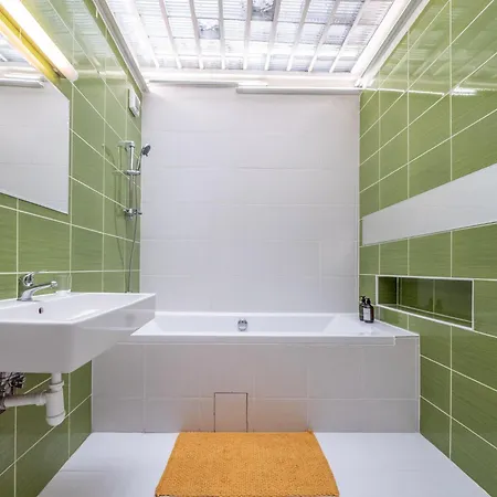 Gorgeous In Center Lägenhet *